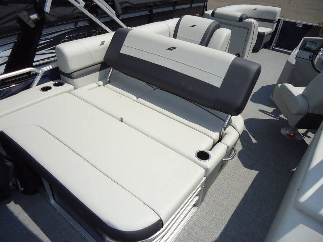 2025 Starcraft Marine EX 22 Q